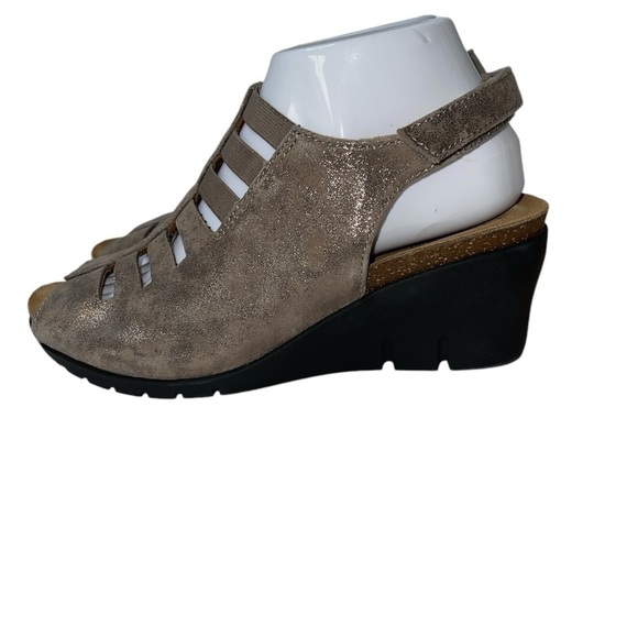 Comfortiva Women's Sandals 8M Gray Metallic Leather Pillowtop Slip On Open Toe - Picture 6 of 11